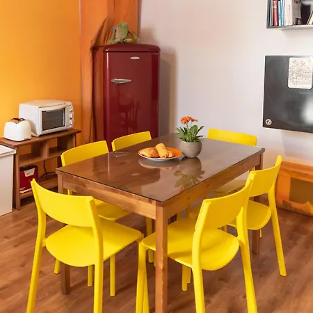 Fluxus Hostel-2